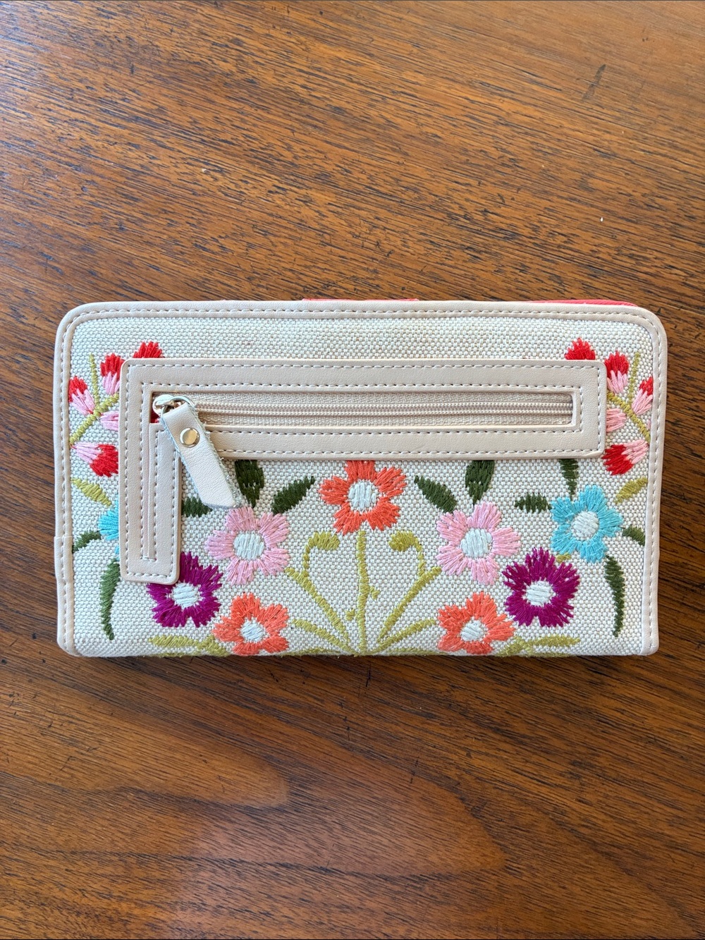 Spartina 449 Embroidered Floral Linen Snap Wallet - Picture 2 of 16